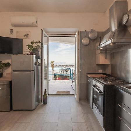 Marevestrum - Incantevole Casa Con Accesso Diretto In Spiaggia Bacoli Dış mekan fotoğraf