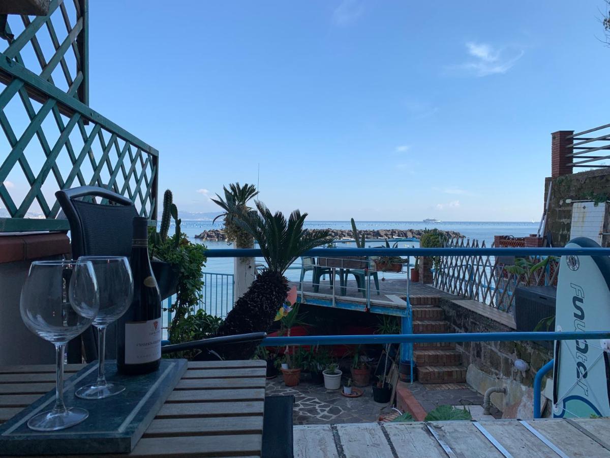 Marevestrum - Incantevole Casa Con Accesso Diretto In Spiaggia Bacoli Dış mekan fotoğraf